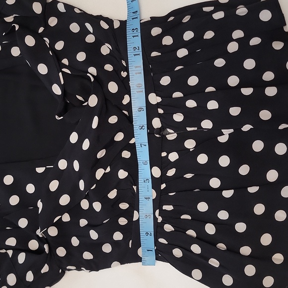 VICI B/W Crepe PolkaDot Blouse sz M - Picture 9 of 10